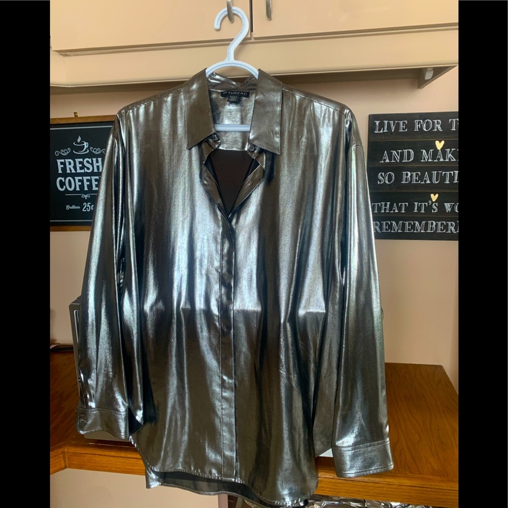 En Thread Small Size silver metallic shirt